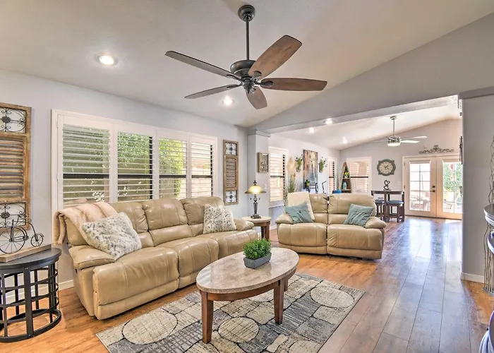 Patio & Grilling Station: Family In Glendale